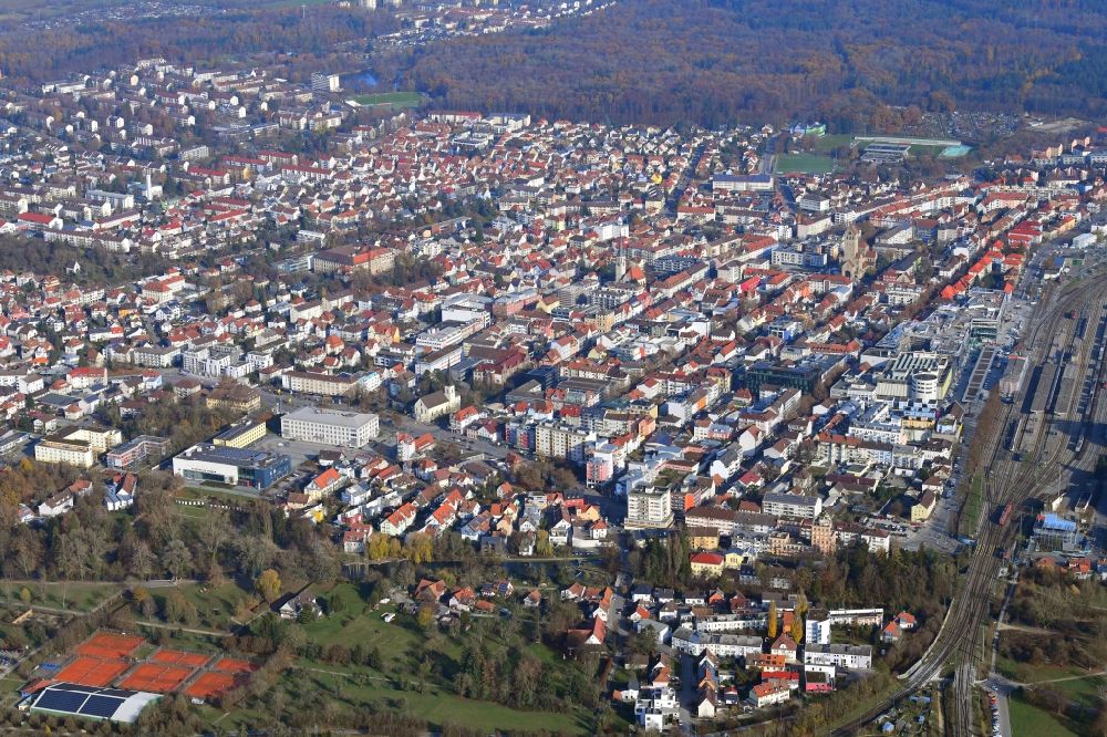 Aerial image Singen (Hohentwiel) - District in the city around the railway station in Singen (Hohentwiel) in the state Baden-Wuerttemberg, Germany