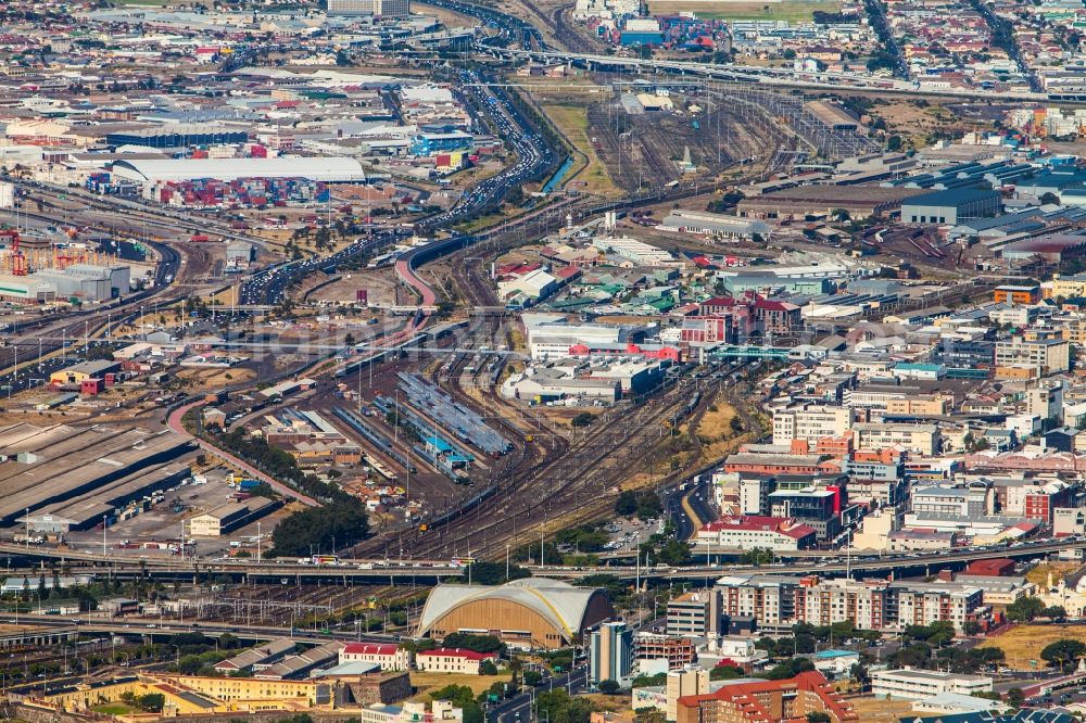 Kapstadt from the bird's eye view: Cityscape of the Cap Town in South Africa a venue of the 2010 FIFA World Cup