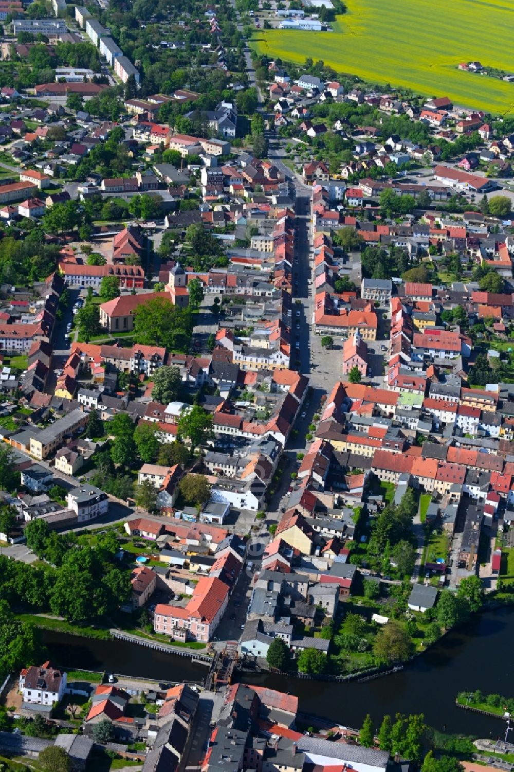 Aerial image Zehdenick - City view of the inner city area along Dammhaststrasse in Zehdenick in the state Brandenburg, Germany
