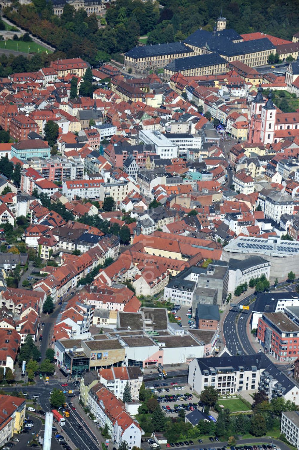 Aerial image Fulda - View the town of Fulda in the downtown area at the Catholic Holy Spirit Church, the Vonderau Museum and the parish church of St. Blaise in the background