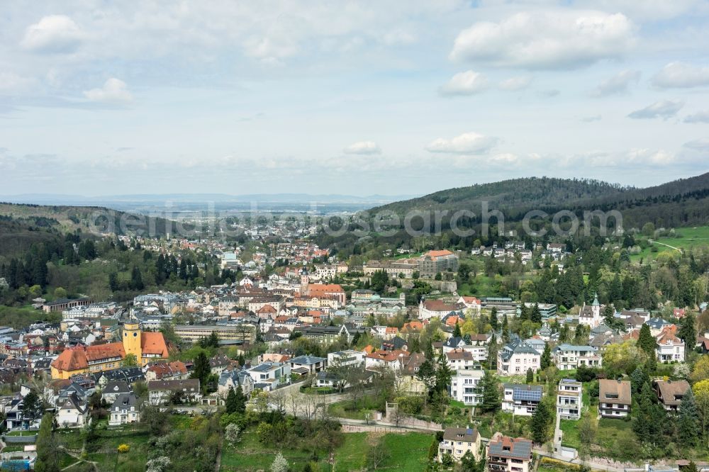 Baden-Baden from the bird's eye view: City view of the city area of in Baden-Baden in the state Baden-Wuerttemberg