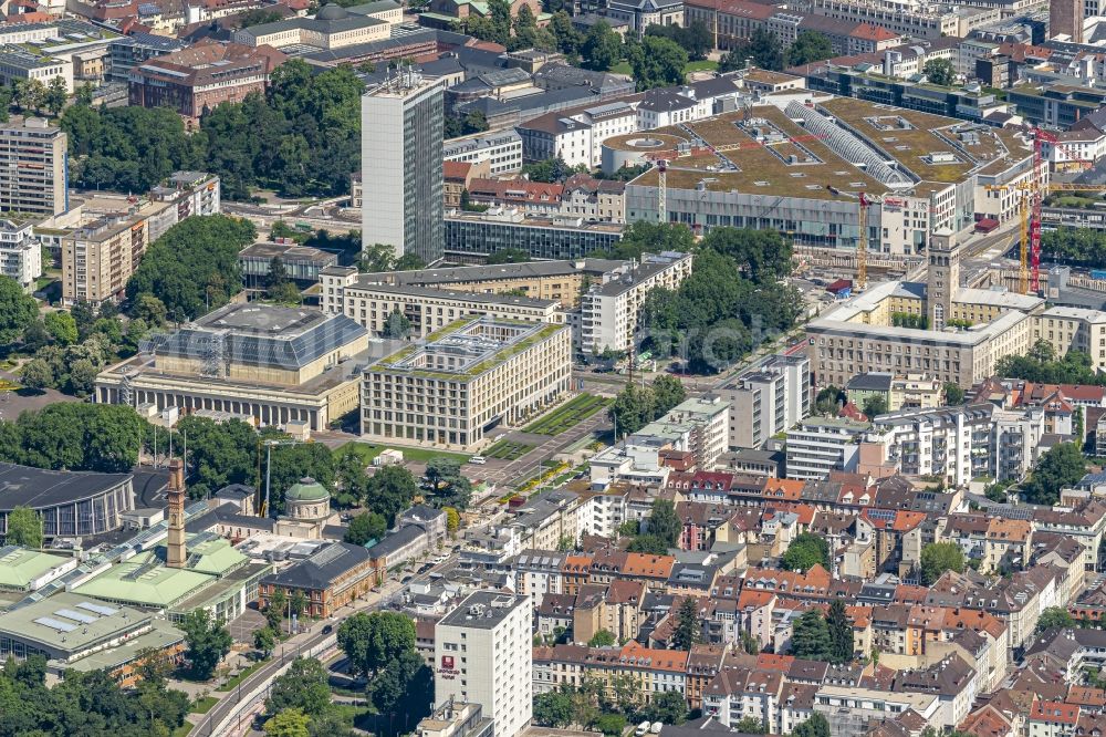 Aerial image Karlsruhe - City view on down town BereichSchwarzwaldhalle and Konkress Zentrum in Karlsruhe in the state Baden-Wuerttemberg, Germany