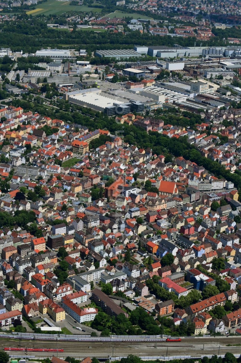 Augsburg from the bird's eye view: City view on down town along the Donauwoerther Strasse - Pfarrhausstrasse in Augsburg in the state Bavaria, Germany