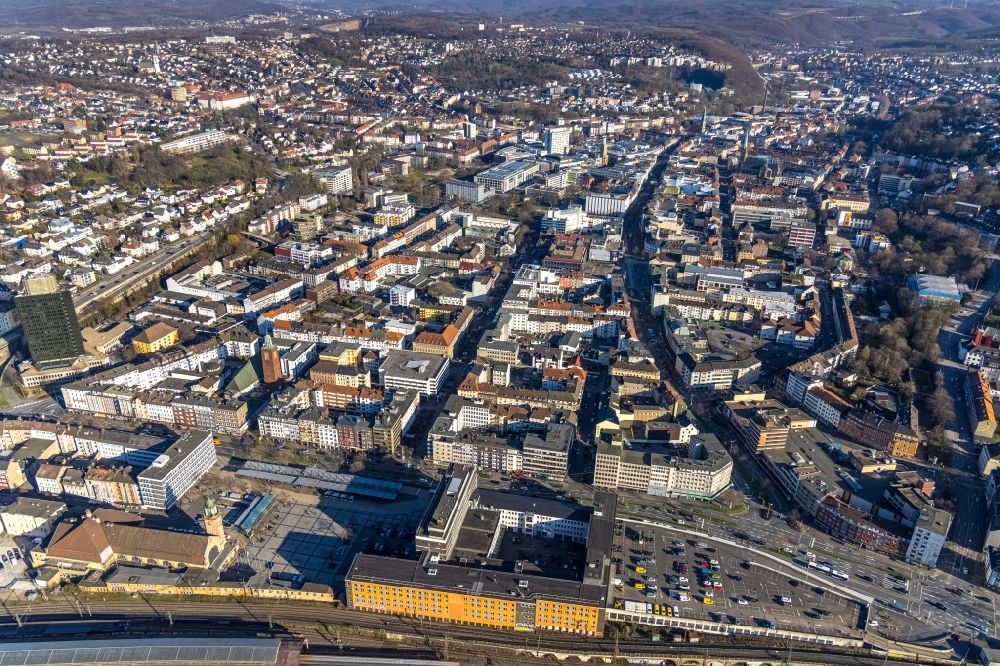 Aerial photograph Hagen - City view on down town along the Elberfelder Strasse - Bahnhofstrasse - Graf-von-Galen-Ring in the district Hagen-Mitte in Hagen at Ruhrgebiet in the state North Rhine-Westphalia, Germany