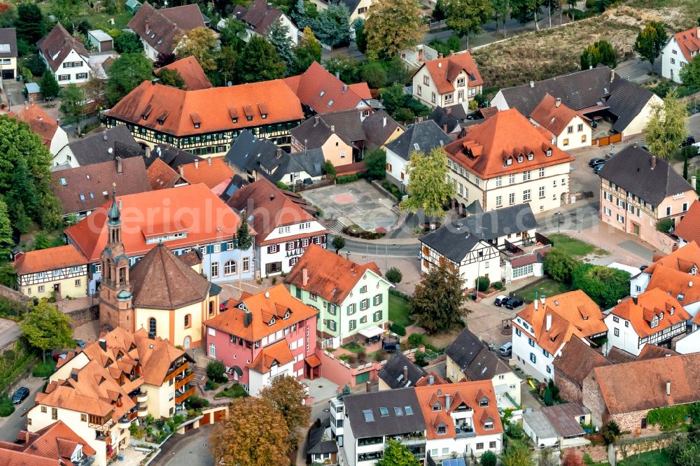 Aerial photograph Mahlberg - City view on down town with Evangelischer Kirche and Rathaus in Mahlberg in the state Baden-Wurttemberg, Germany
