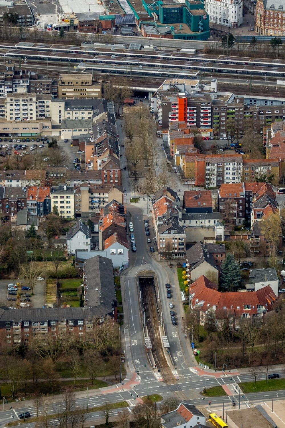 Gelsenkirchen from the bird's eye view: City view of the city area of in Gelsenkirchen in the state North Rhine-Westphalia, Germany