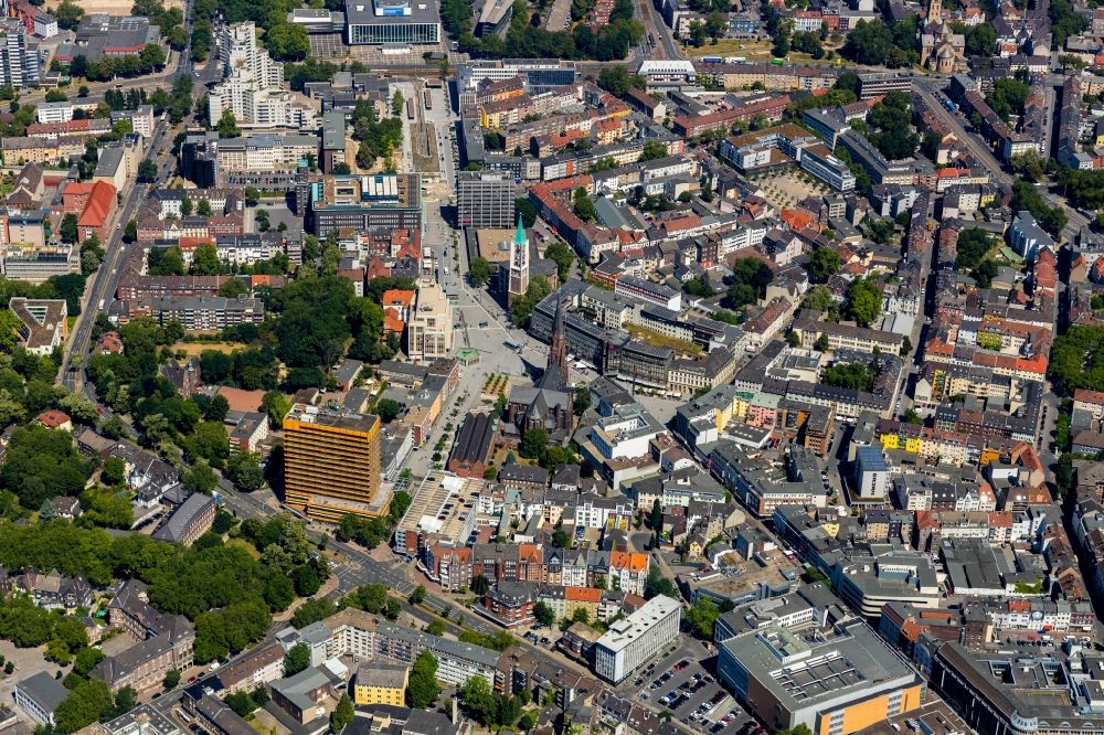 Aerial image Gelsenkirchen - City view on down town on Ebertstrasse - Husemannstrasse in Gelsenkirchen in the state North Rhine-Westphalia, Germany