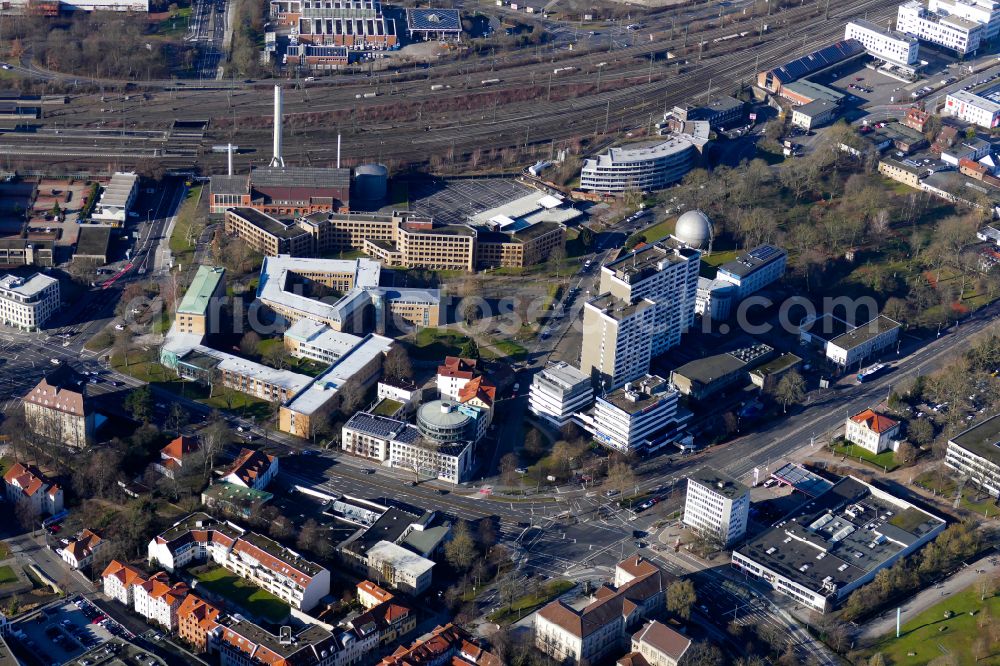 Göttingen from the bird's eye view: City view on down town at the court district with the Iduna Center on street Berliner Strasse in Goettingen in the state Lower Saxony, Germany