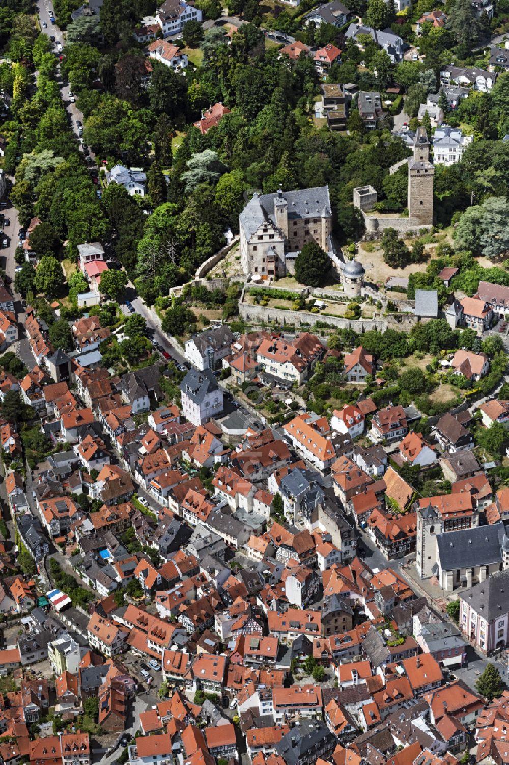 Aerial image Kronberg im Taunus - City view of the city area of in Kronberg im Taunus in the state Hesse