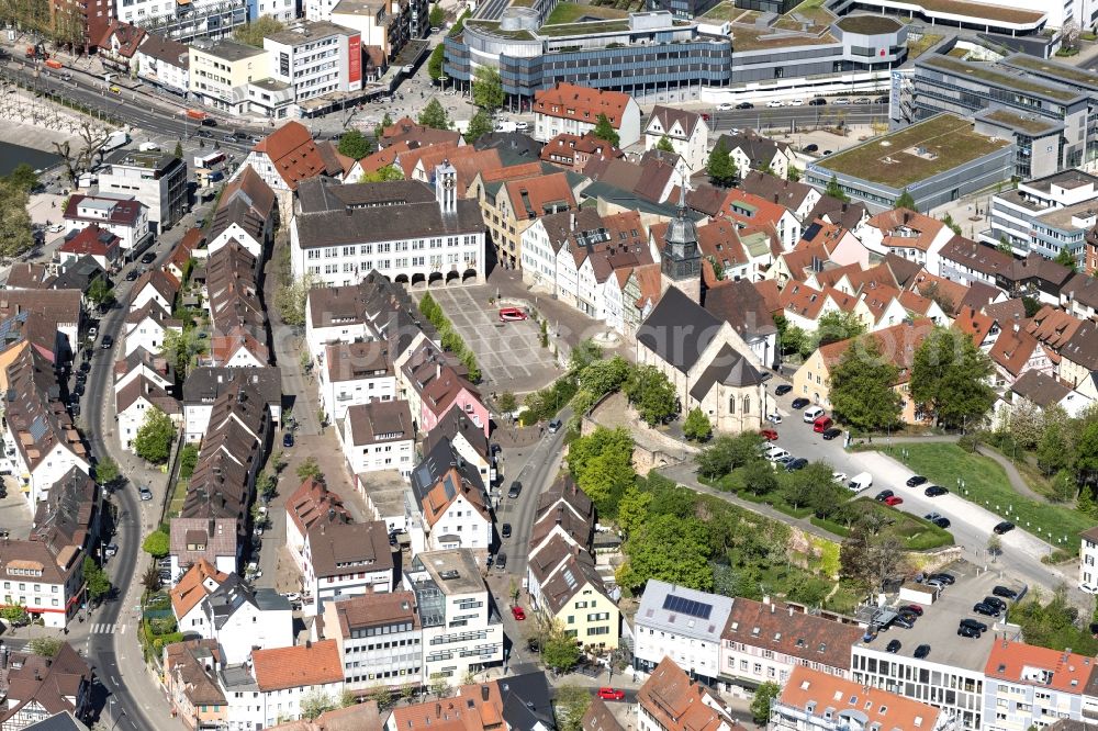 Aerial photograph Böblingen - City view on down town with Marktplatz and Stadtverwaltung in Boeblingen in the state Baden-Wuerttemberg, Germany