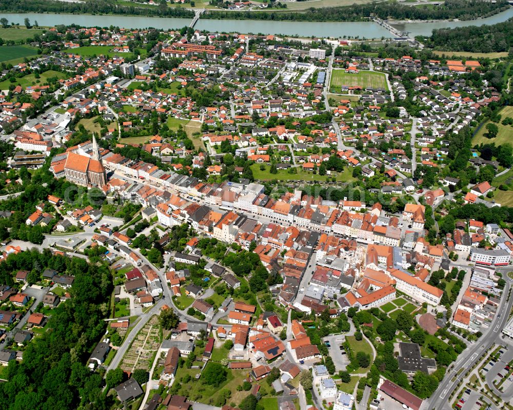 Neuötting from the bird's eye view: City view on down town in Neuötting in the state Bavaria, Germany