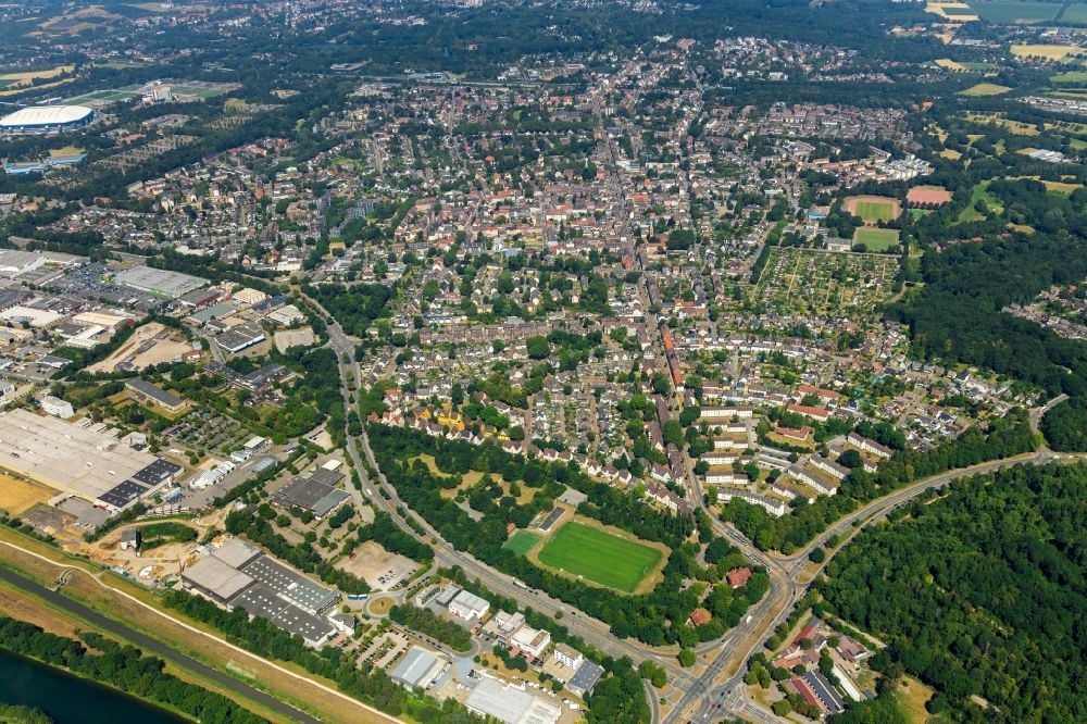 Gelsenkirchen from above - City view on down town along the Willy-Brandt-Allee - Cranger Strasse in the district Erle in Gelsenkirchen in the state North Rhine-Westphalia, Germany