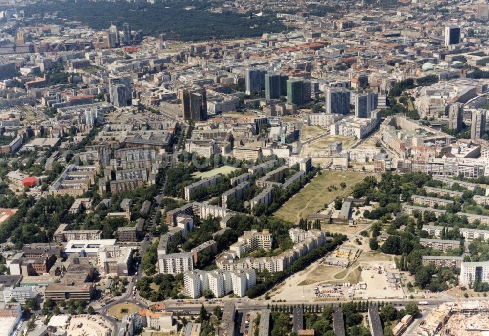Aerial image Berlin - City view on down town in the district Kreuzberg in Berlin, Germany
