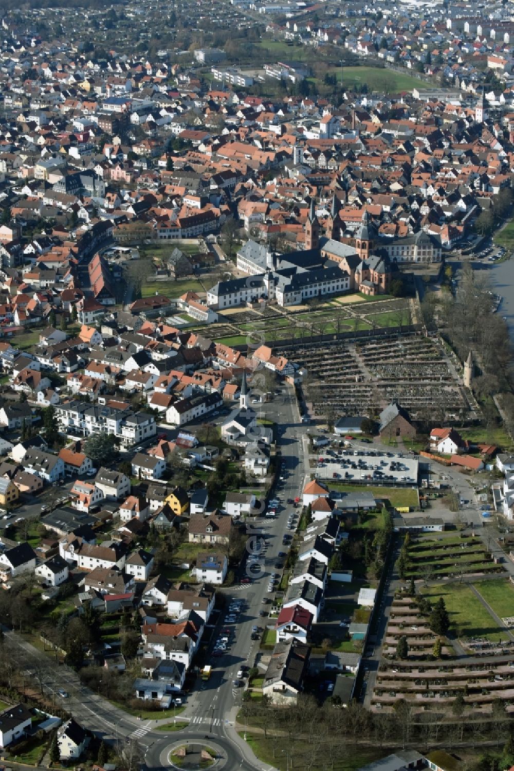 Aerial image Seligenstadt - City view of the city area of in Seligenstadt in the state Hesse