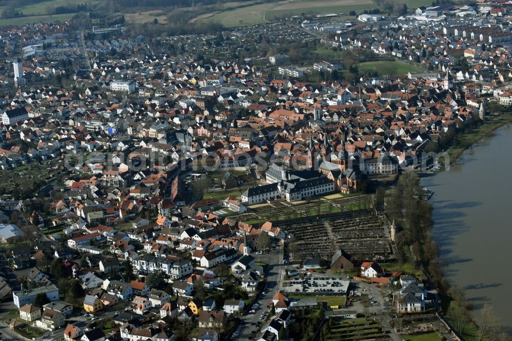 Aerial photograph Seligenstadt - City view of the city area of in Seligenstadt in the state Hesse