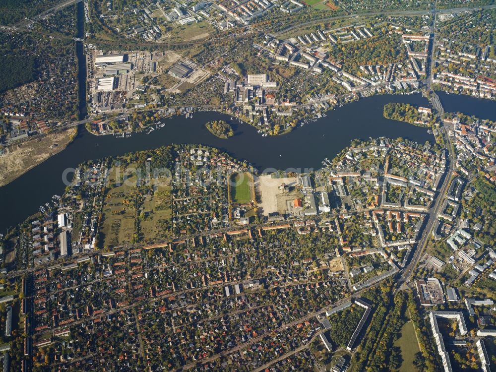 Berlin from the bird's eye view: City view of the inner-city area at the riverside of the Dahme near the BHKW Koepenick in Berlin in Germany