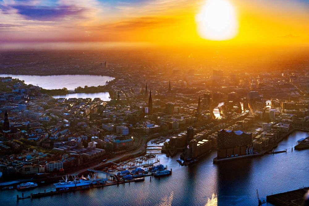 Aerial photograph Hamburg - City view on down town by sunset on the shore of Elbe River in Hamburg, Germany