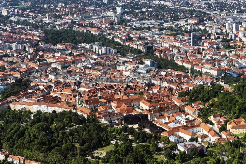 Aerial photograph Graz - City view on down town in Vorofgrund of Stadtpark in Graz in Steiermark, Austria