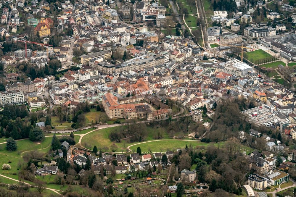 Aerial photograph Baden-Baden - City view on down town von Westen in Baden-Baden in the state Baden-Wuerttemberg, Germany