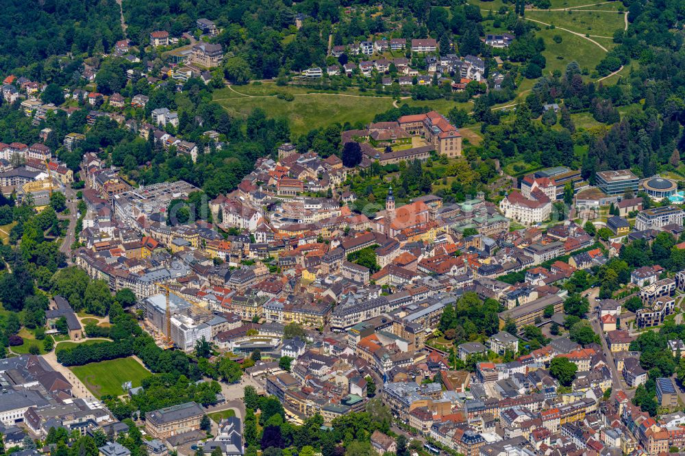 Baden-Baden from the bird's eye view: City view on down town von Westen in Baden-Baden in the state Baden-Wuerttemberg, Germany