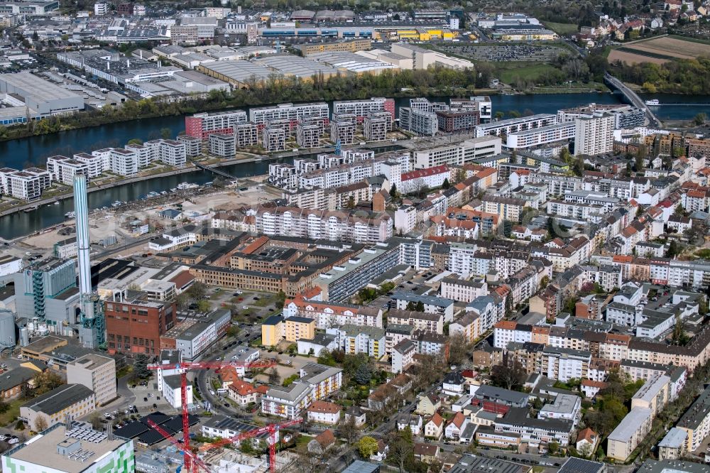 Aerial image Offenbach am Main - City view on down town with Wohngebiet along the Andrestrasse - Bettinastrasse in the district Nordend in Offenbach am Main in the state Hesse, Germany