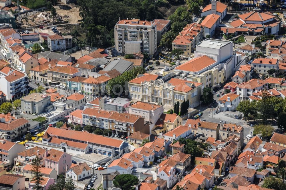 Aerial photograph Sintra - City view of downtown area Museu de Artes de Sintra - Kunstmuseum Av. Heliodoro Salgado in Sintra in Lisbon, Portugal