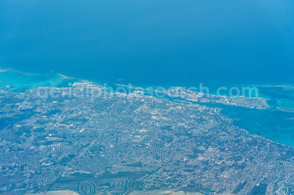 Aerial photograph Nassau - City view on sea coastline Atlantic Ocean in Nassau in New Providence, Bahamas