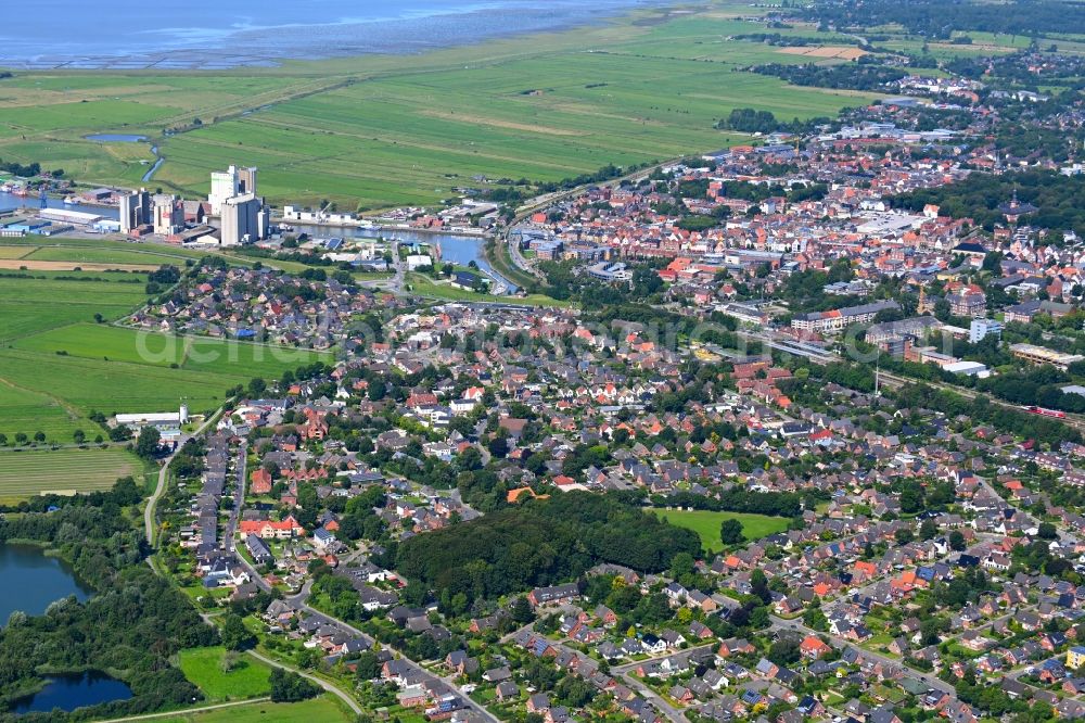 Aerial photograph Husum - City view on sea coastline of North Sea in Husum North Frisia in the state Schleswig-Holstein, Germany