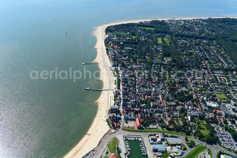 Aerial photograph Wyk auf Föhr - City view on sea coastline of North Sea in Wyk auf Foehr in the state Schleswig-Holstein, Germany