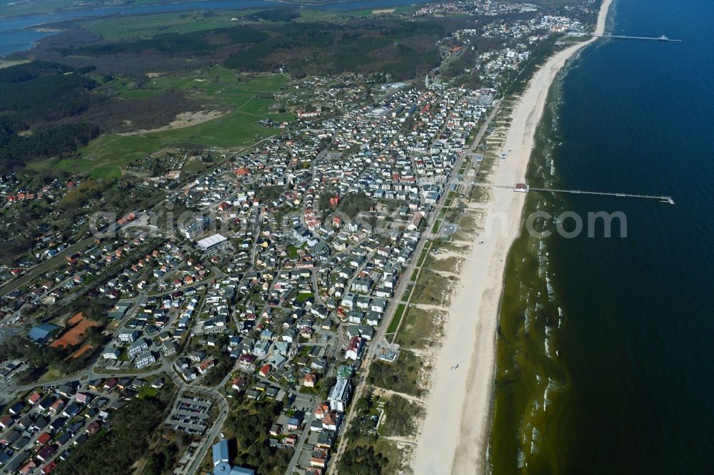 Seebad Ahlbeck from the bird's eye view: City view on sea coastline of Baltic Sea in Seebad Ahlbeck in the state Mecklenburg - Western Pomerania, Germany