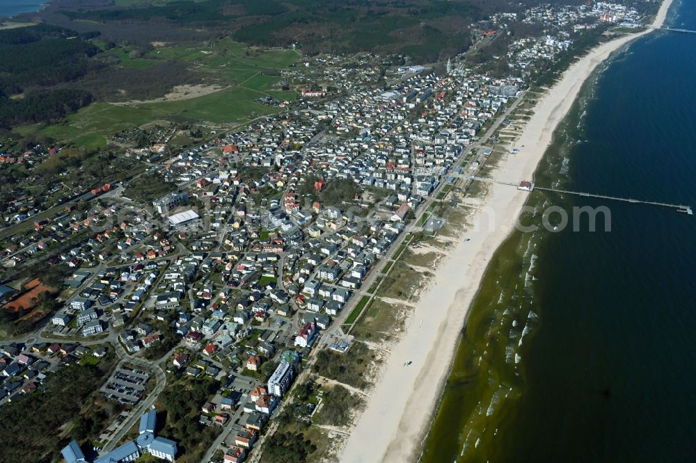 Aerial photograph Seebad Ahlbeck - City view on sea coastline of Baltic Sea in Seebad Ahlbeck in the state Mecklenburg - Western Pomerania, Germany