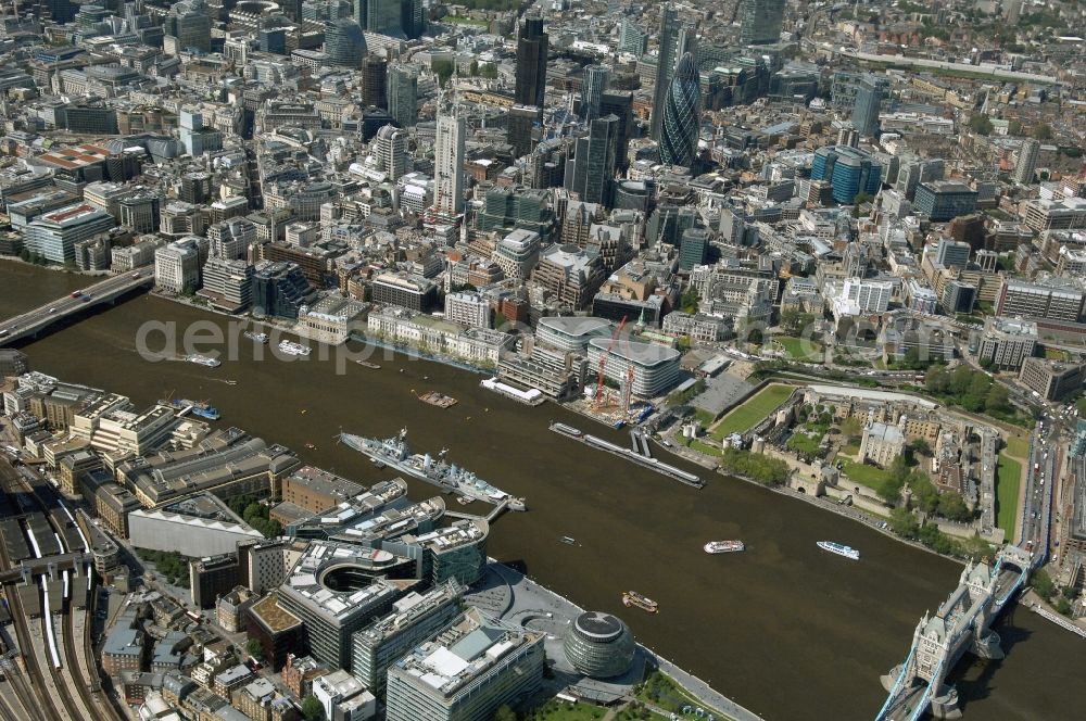 London from the bird's eye view: City view of downtown central London at Tower Bridge along the banks of the Thames