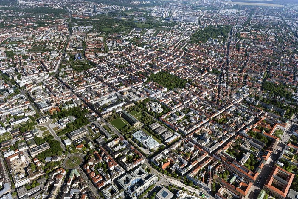 Aerial photograph München - District of Maxvorstadt Richtung Schwabing-West in the city in Munich in the state Bavaria, Germany