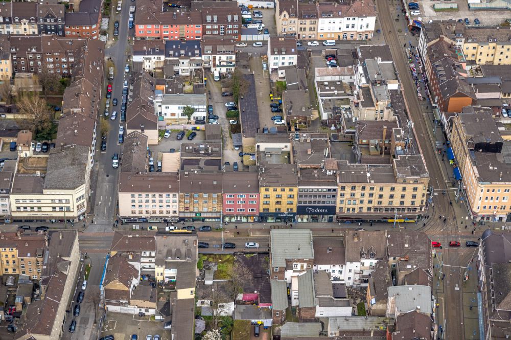 Aerial photograph Duisburg - City view in the urban area on Weseler Strasse in the district of Marxloh in Duisburg in the Ruhr area in the state North Rhine-Westphalia, Germany