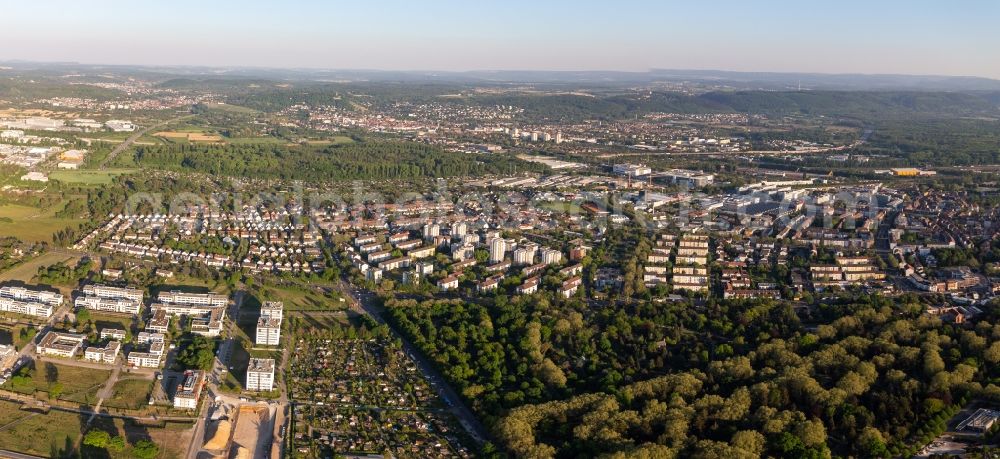 Karlsruhe from the bird's eye view: District Oststadt in the city Karlsruhe in the state Baden-Wuerttemberg, Germany