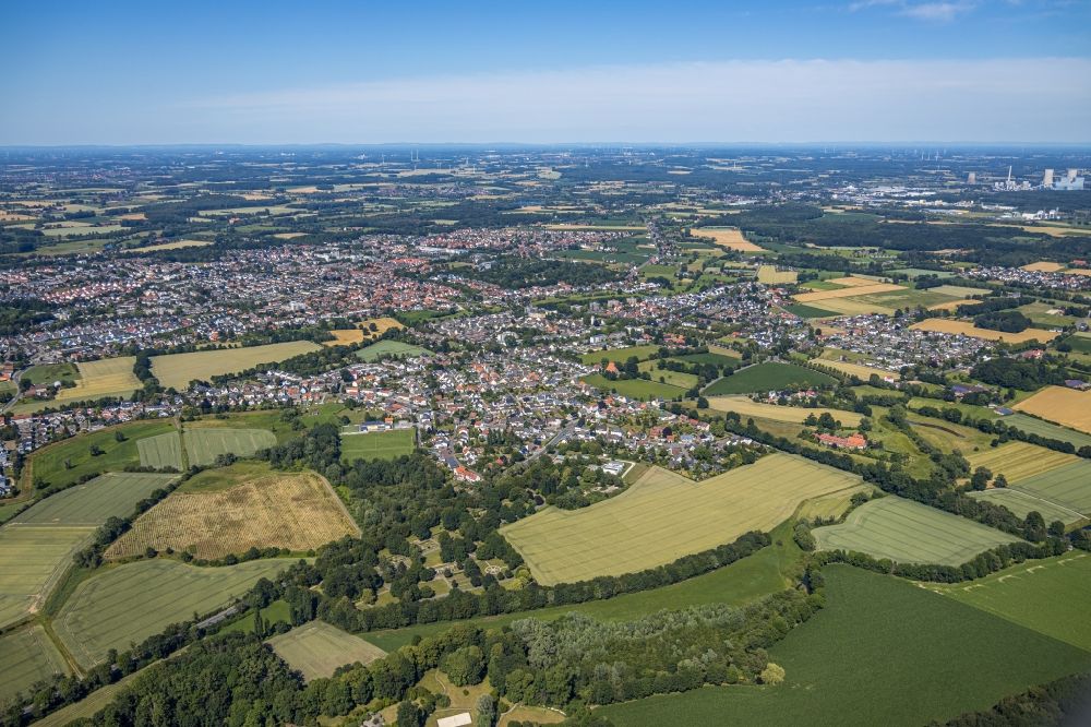 Hamm from above - District on the edge of agricultural fields in the city in the district Braam-Ostwennemar in Hamm in the state North Rhine-Westphalia, Germany