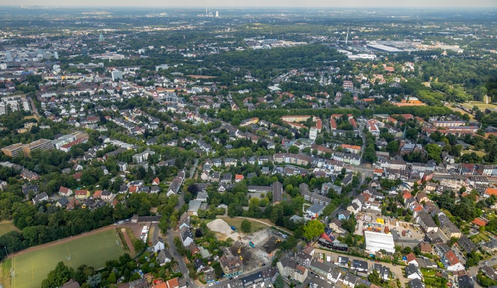 Bochum from the bird's eye view: District in the city in the district Altenbochum in Bochum in the state North Rhine-Westphalia, Germany