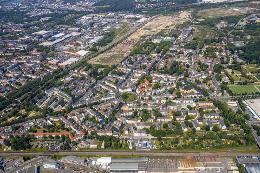 Dortmund from the bird's eye view: District in the city in the district Borsigplatz in Dortmund in the state North Rhine-Westphalia, Germany