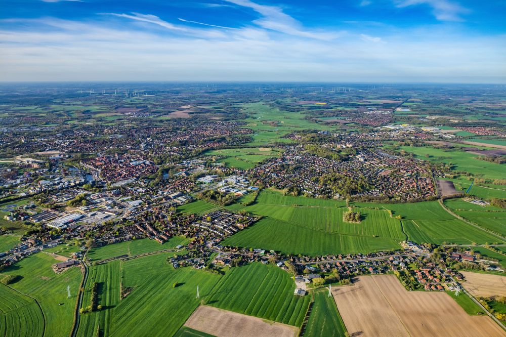 Aerial photograph Schölisch - Urban area in the urban area in Schoelisch in Stade in the state Lower Saxony, Germany