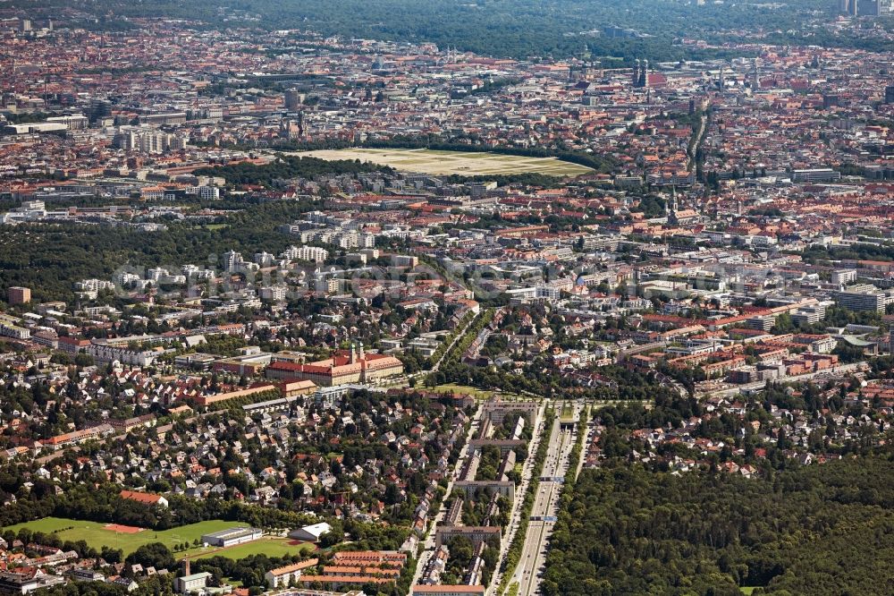 Aerial image München - District von Sendling with Blick auf die Theresienwiese and Innenstadt in the city in Munich in the state Bavaria, Germany