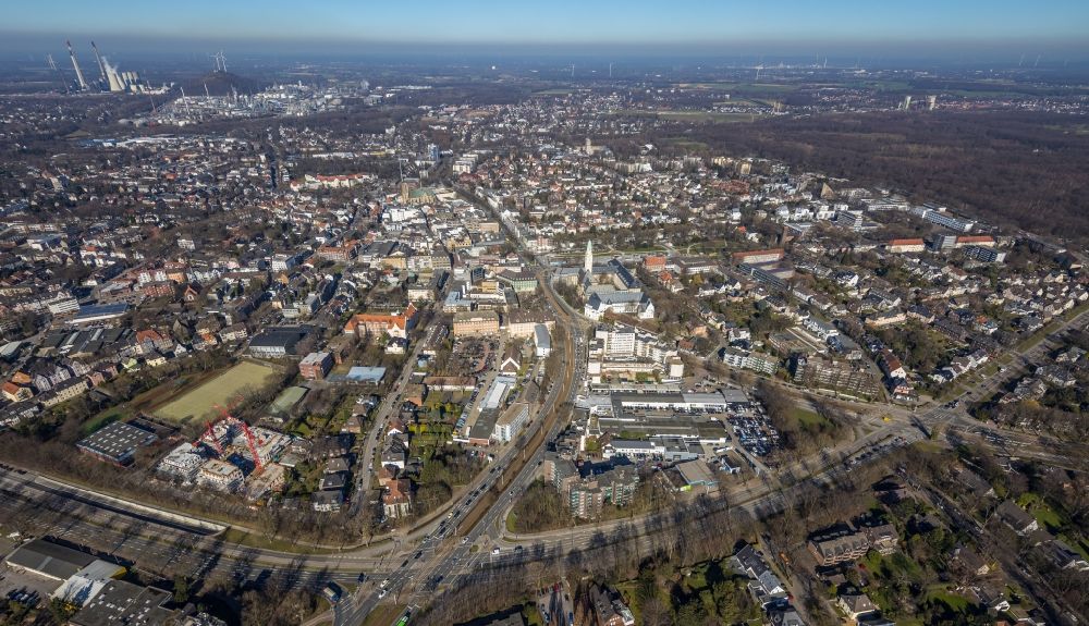 Aerial image Gelsenkirchen - Cityscape of the district on Vinckestrasse - Bundesstrasse 226 in the district Buer in Gelsenkirchen at Ruhrgebiet in the state North Rhine-Westphalia, Germany