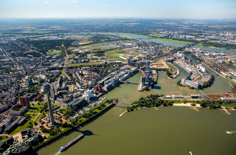 Düsseldorf from above - View of the city center of Duesseldorf including the habour, course of the Rhine, the Rhinetower, the Landtag Rhine-Westphalia and the surroundings of Duesseldorf in the state North Rhine-Westphalia