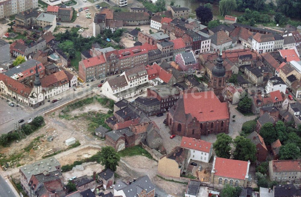Aerial photograph Spremberg - City view from the town center and downtown Spremberg on the church square with the Protestant Cross - Church in Spremberg in Brandenburg