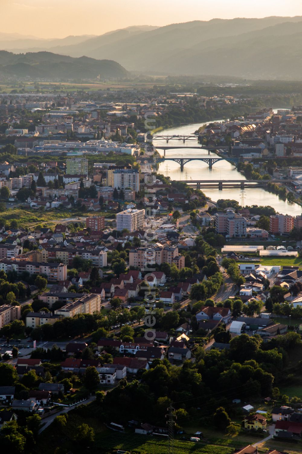 Aerial photograph Maribor - City view and brdges on the river bank of Drau in Maribor in Upravna enota Maribor, Slovenia