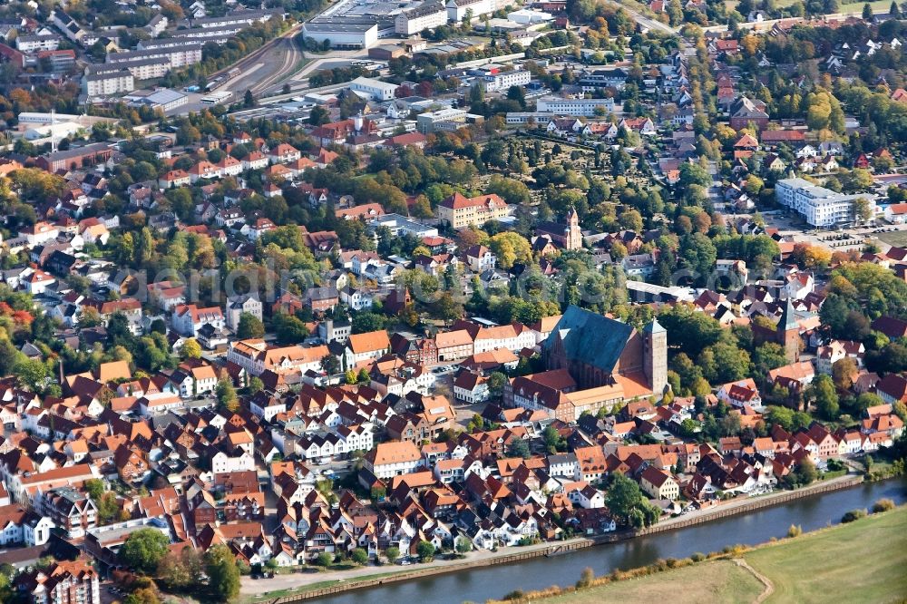 Aerial image Verden (Aller) - City view on the river bank of Aller in Verden (Aller) in the state Lower Saxony, Germany
