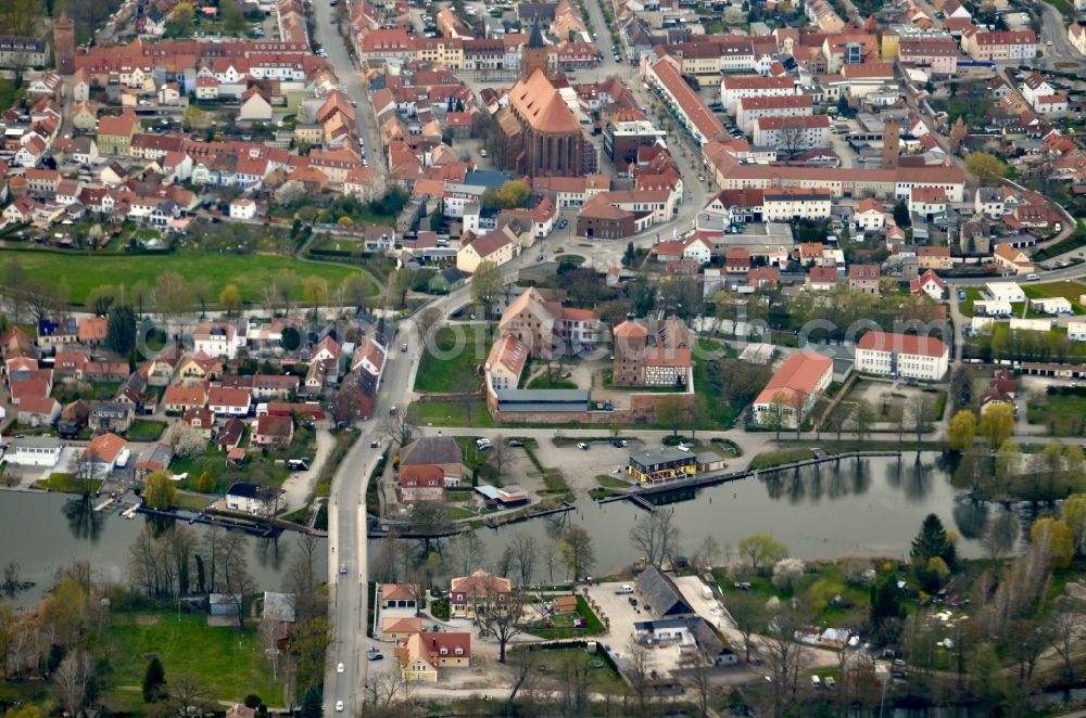 Beeskow from the bird's eye view: City view on the river bank in Beeskow in the state Brandenburg, Germany