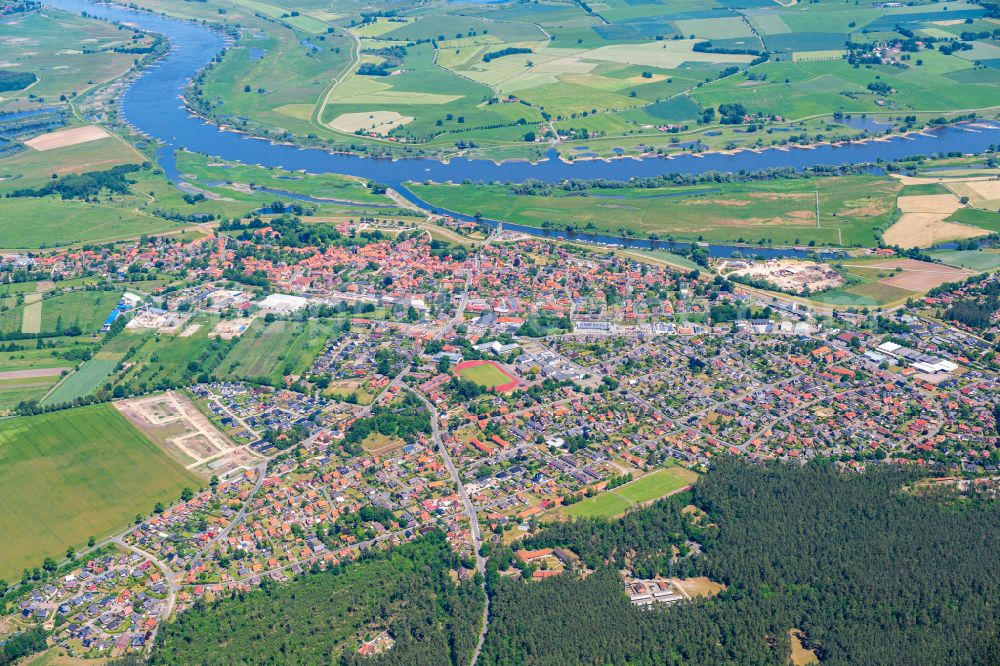 Aerial photograph Bleckede - City view on the river bank of the River Elbe in Bleckede in the state Lower Saxony, Germany