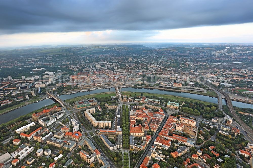 Dresden from the bird's eye view: City view on the river bank of the River Elbe in the district Innere Neustadt in Dresden in the state Saxony, Germany