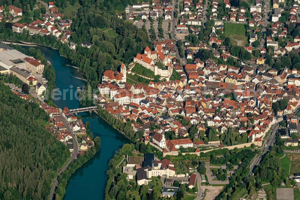 Aerial photograph Füssen - City view on the river bank of Lech in Fuessen in the state Bavaria, Germany
