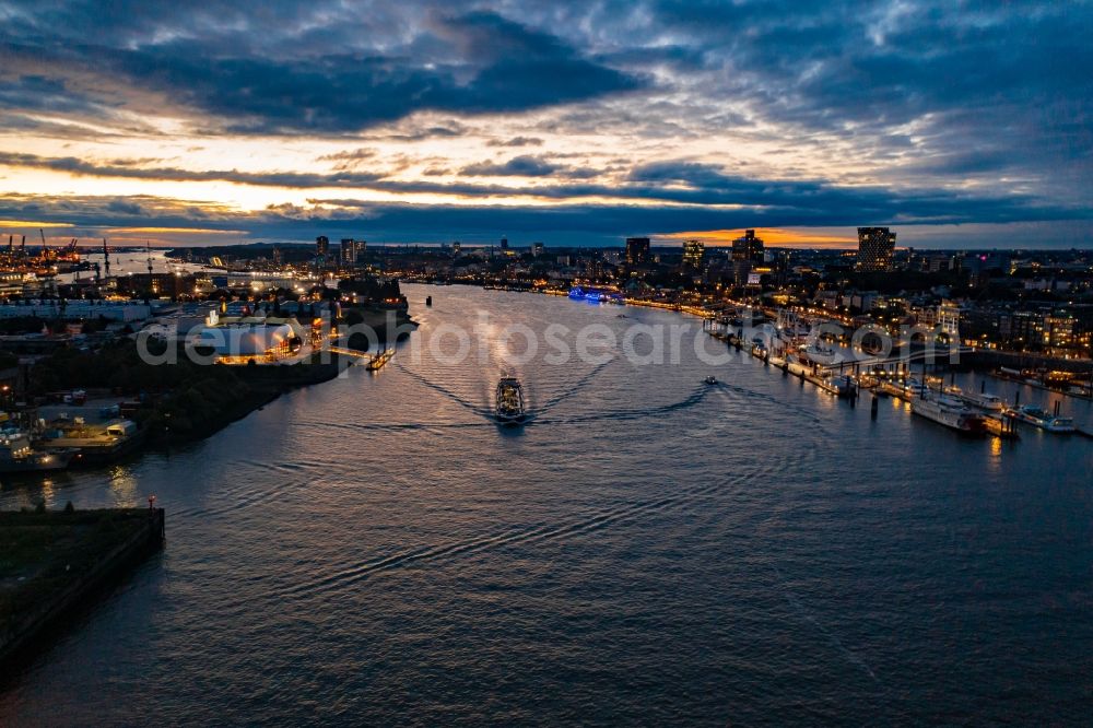 Aerial image Hamburg - City view on the river bank of Norofelbe in the district HafenCity in Hamburg, Germany